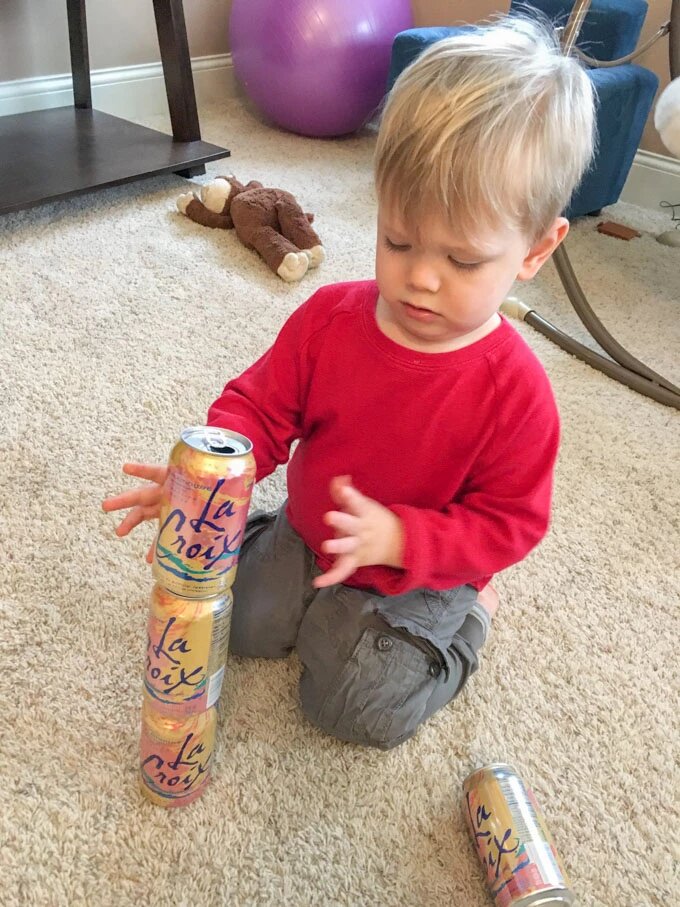 12 Εύκολες και οικονομικές δραστηριότητες για παιδιά 2 και 3 ετών στο σπίτι. | Ονειροβάτες Δραστηριότητες για παιδιά